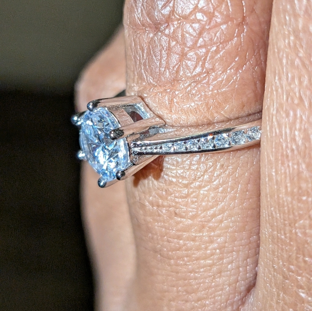 Elegant Silver Diamond Wedding Ring Sz 5